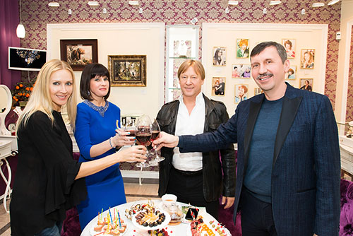  Дмитрий Харатьян и Влад Денисов с супругами