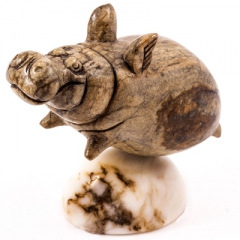 Фигура "Летящий бегемот", камень  кальцит