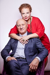 Татьяна АБРАМОВА и Юрий БЕЛЯЕВ в премиум-салоне российского бренда Denisov & Gems на Арбате 35.
