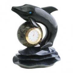Часы "Черный дельфин" Камень змеевик. Литье бронза