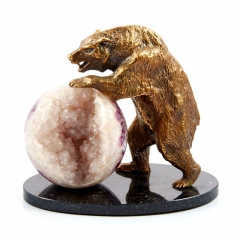 Фигура из камня "Медведь с шаром" Драгоценный камень аметист Литье бронза