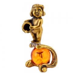 Оригинальный подарок Фигурка из камня "Водолей" Драгоценный камень янтарь Литье бронза
