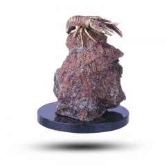 Фигурка из камня "Рак" Камень астрофиллит