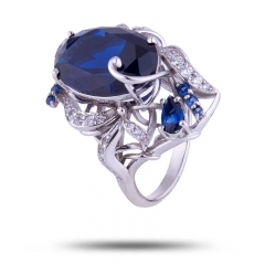 Серебряное кольцо с драгоценным камнем танзанит, фианит